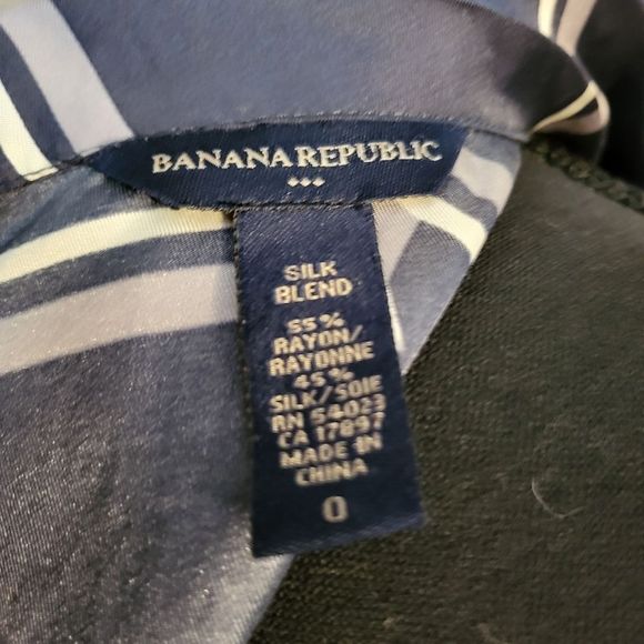 Banana REPUBLIC SILK DRESS - Picture 7 of 7
